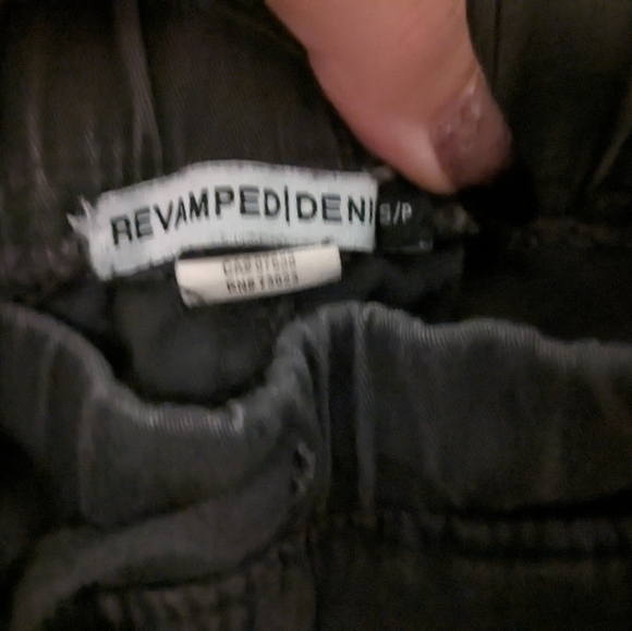 2 Pairs Moto Jogger Skinny Jeans - Grey and Camo - Picture 6 of 11